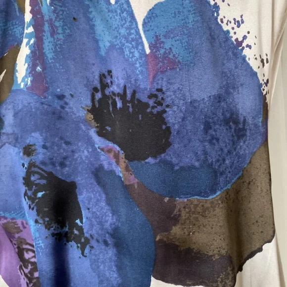 Banana Republic Floral Sleeveless Top - Blue/Purple and Sand. Size 4 - Picture 4 of 14